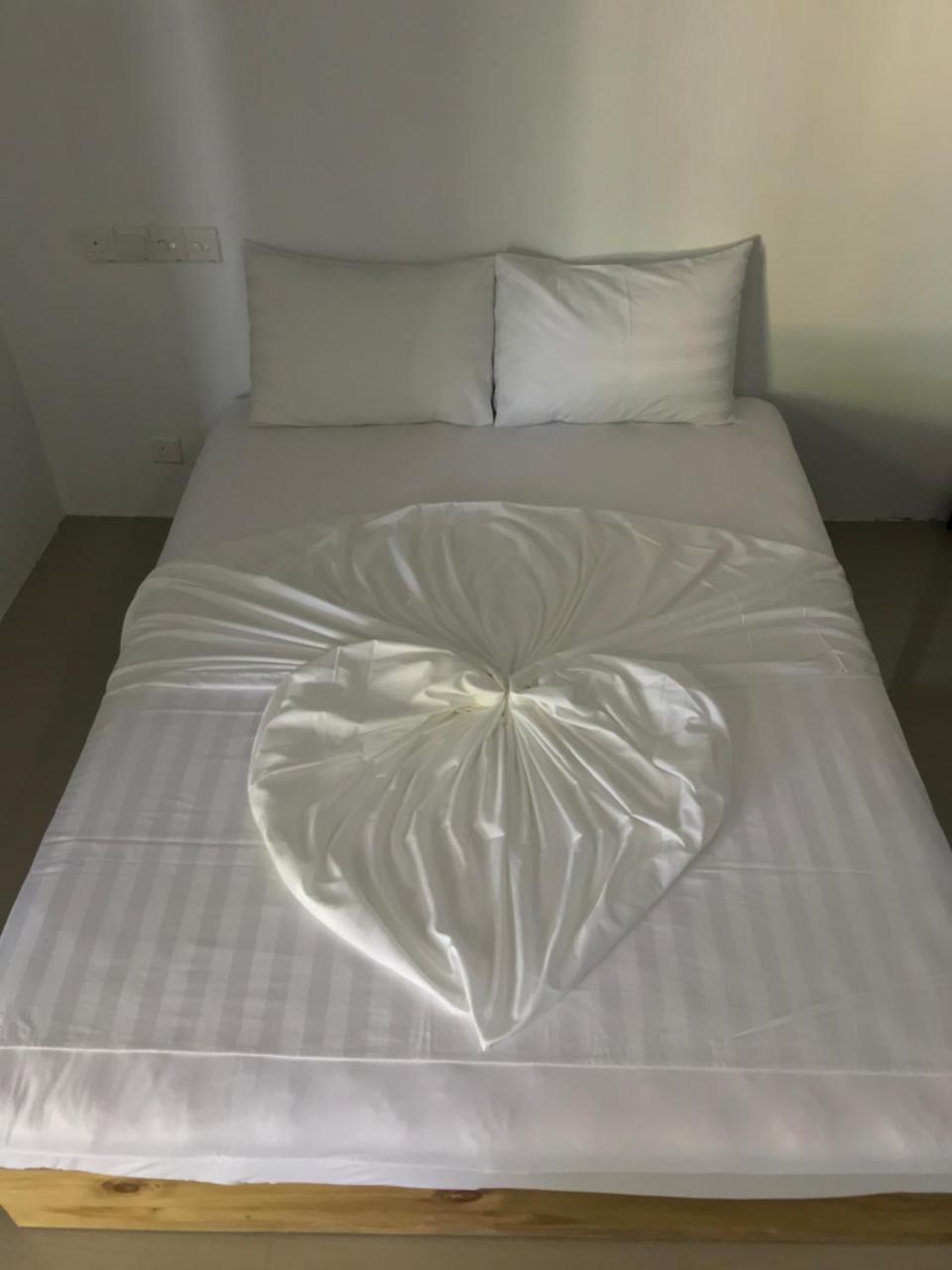 Hotel String Wave Maldives à Gulhi Extérieur photo