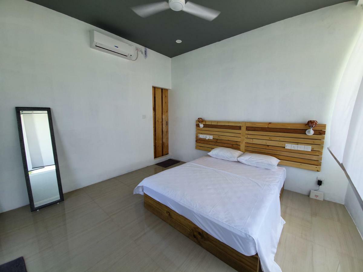 Hotel String Wave Maldives à Gulhi Extérieur photo