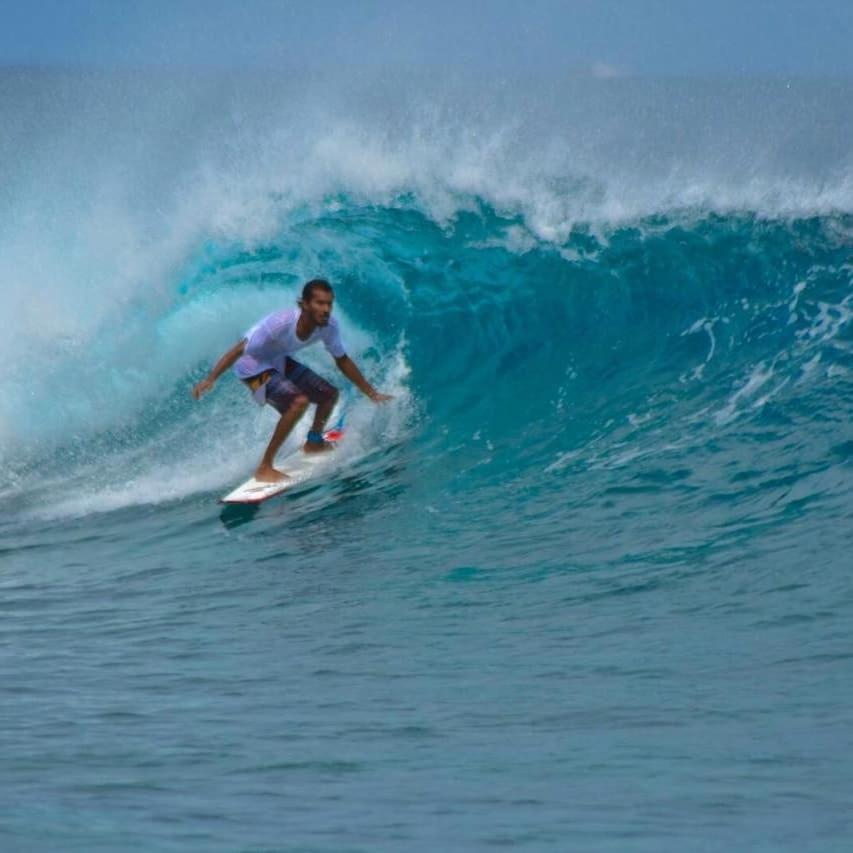 Hotel String Wave Maldives à Gulhi Extérieur photo